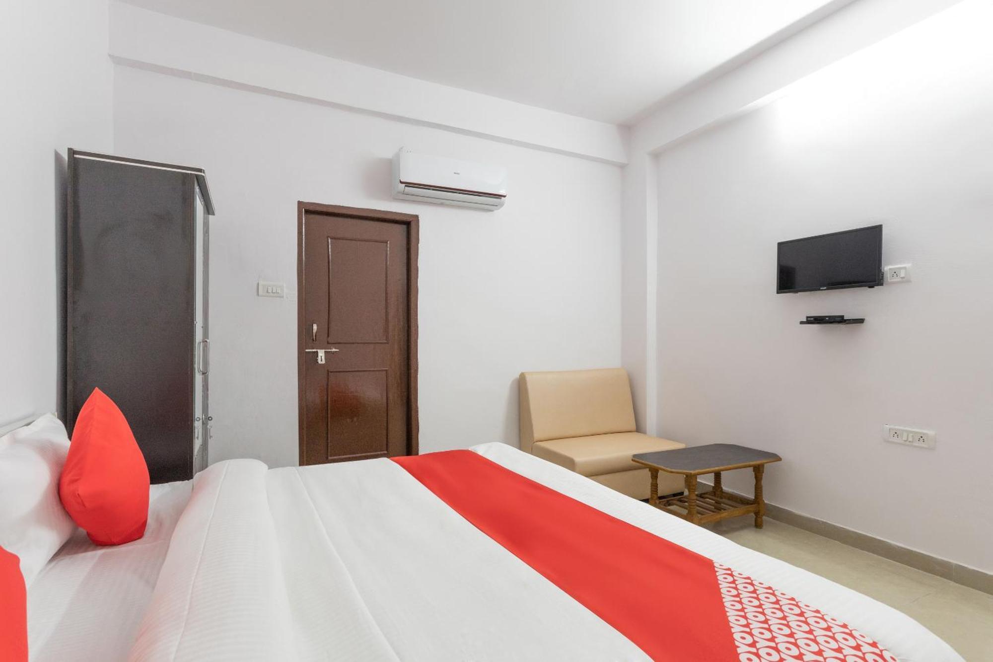 Hotel O Golden Star Bhopál Kültér fotó