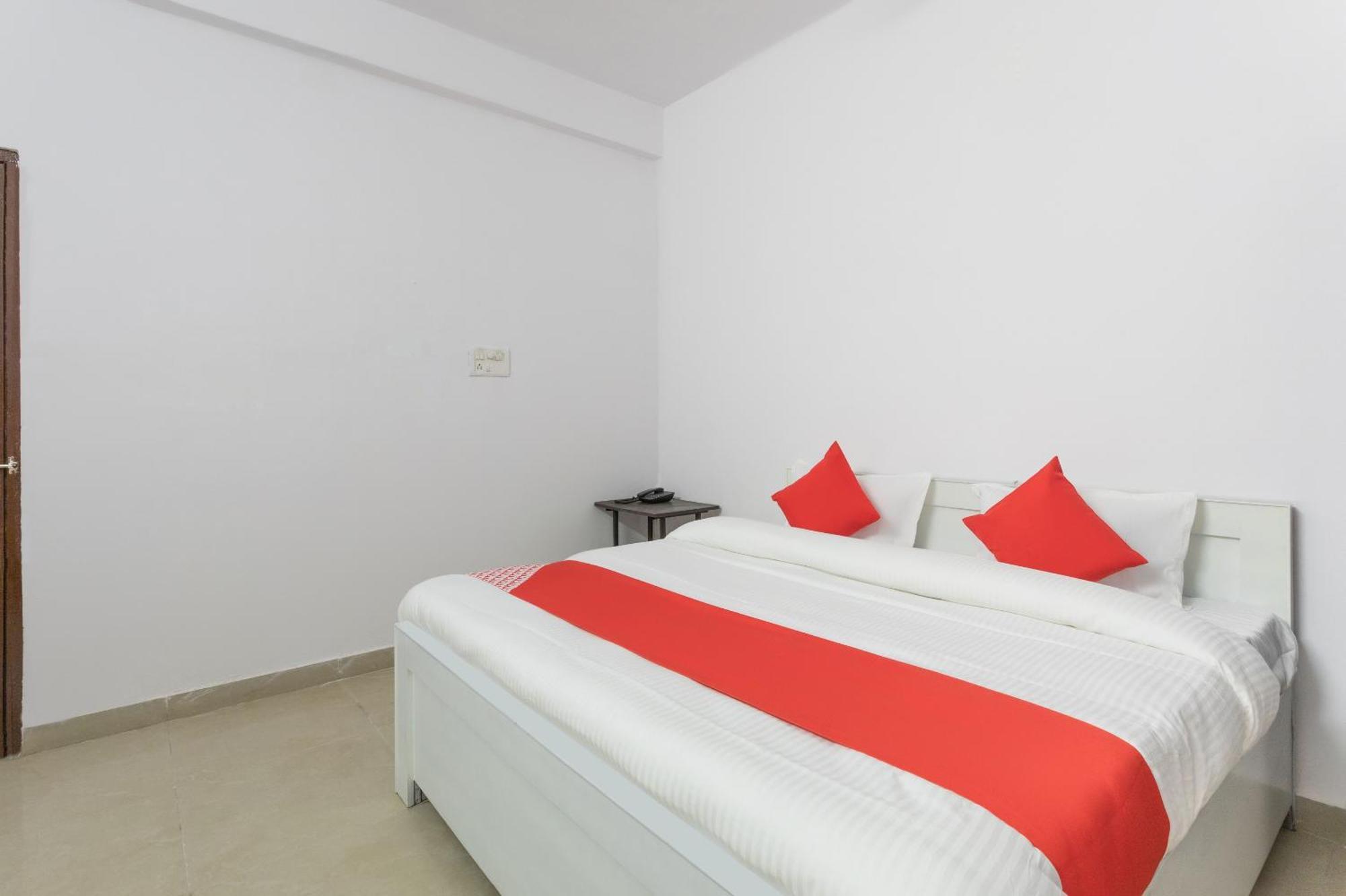 Hotel O Golden Star Bhopál Kültér fotó