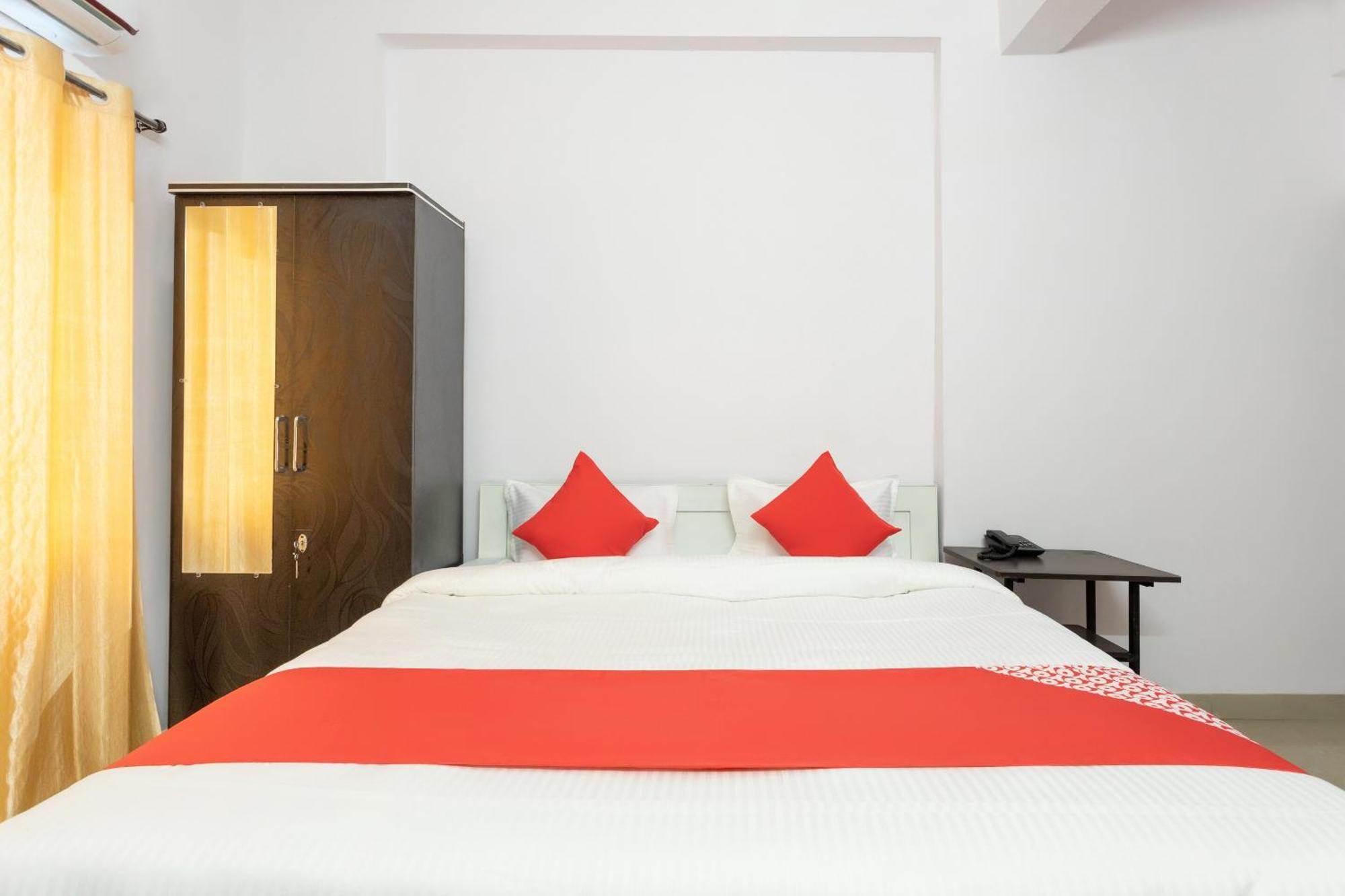 Hotel O Golden Star Bhopál Kültér fotó