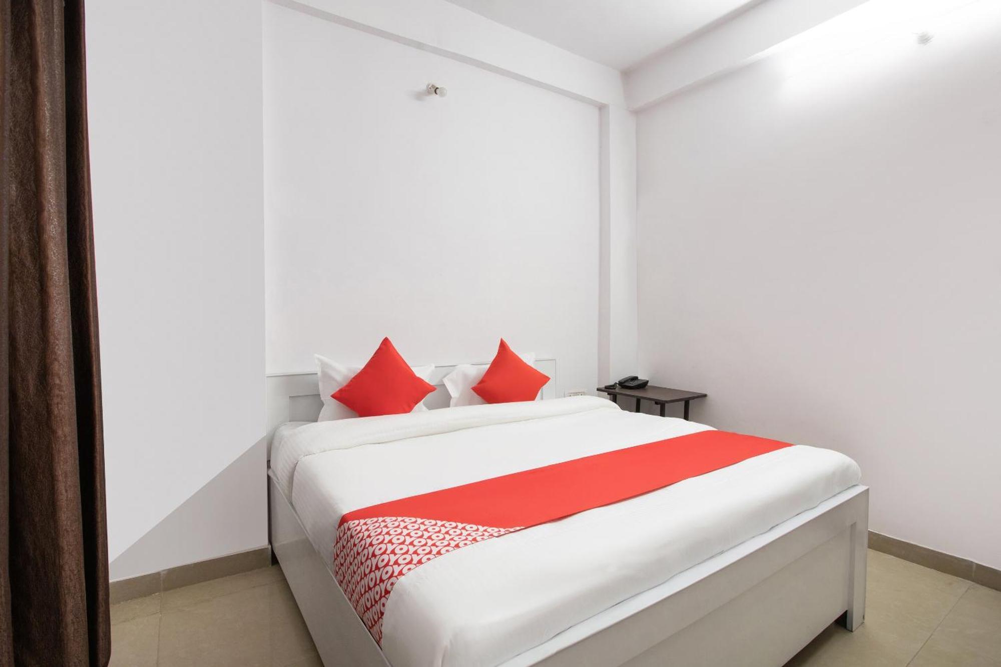 Hotel O Golden Star Bhopál Kültér fotó