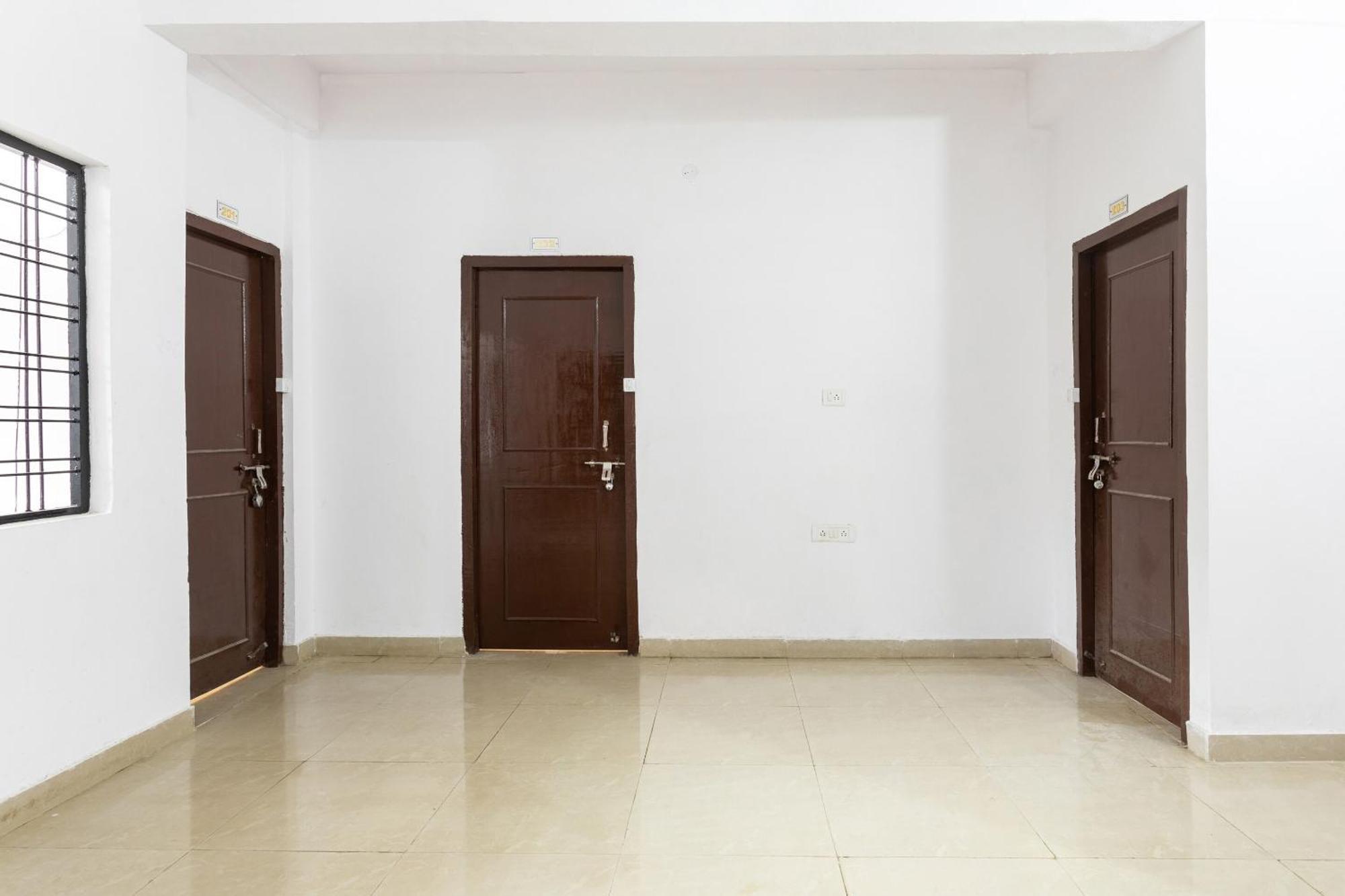 Hotel O Golden Star Bhopál Kültér fotó